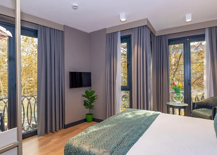 Hotell Qui Hotel&spa 3*