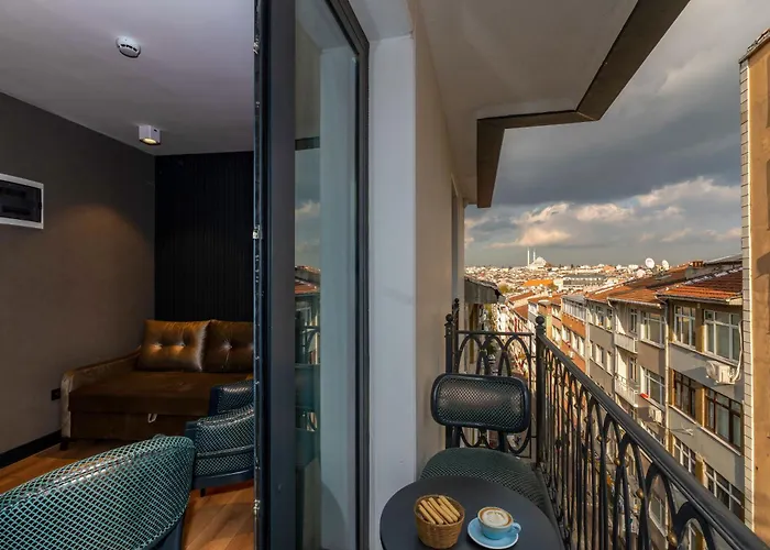 Qui Hotel&spa Hotell 3*