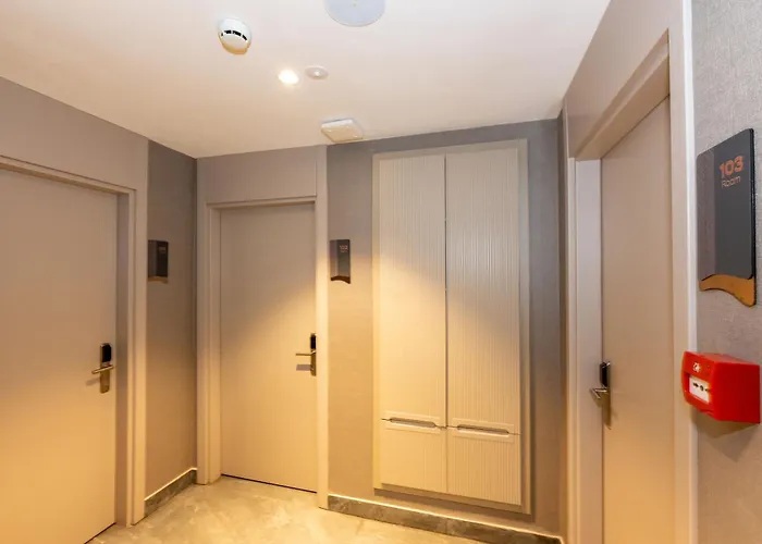 Hotel Quı Hotel&spa