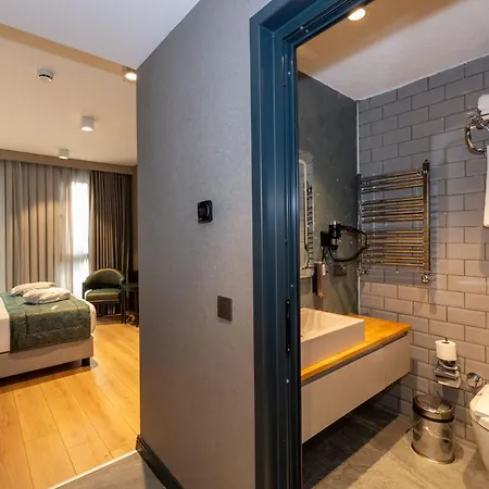 Отель Qui Hotel&spa 3*