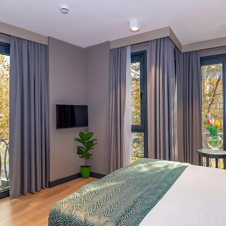 Отель Qui Hotel&spa 3*