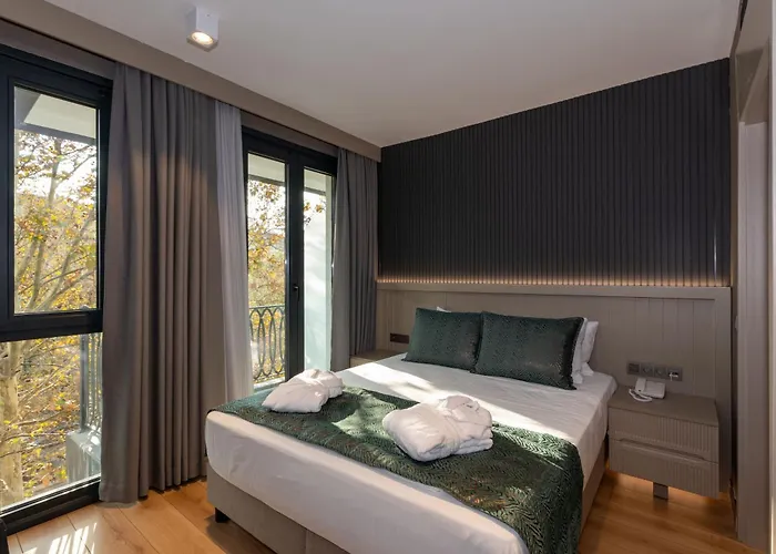 מלון Qui Hotel&spa 3*