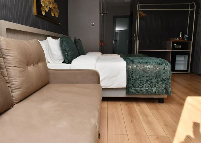 Qui Hotel&spa מלון