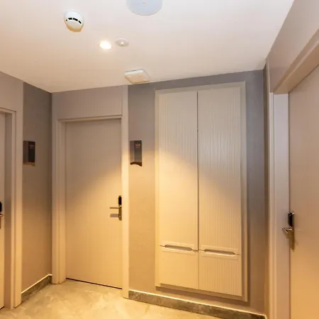 Hotel Quı Hotel&spa