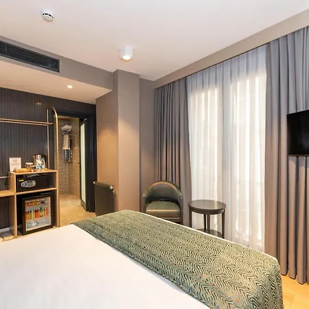 Quı Hotel&spa Hotel 3*